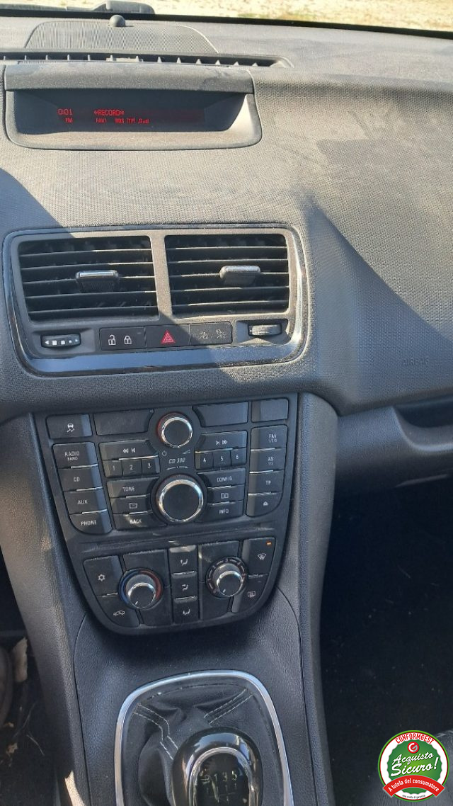 OPEL Meriva usata, con Autoradio