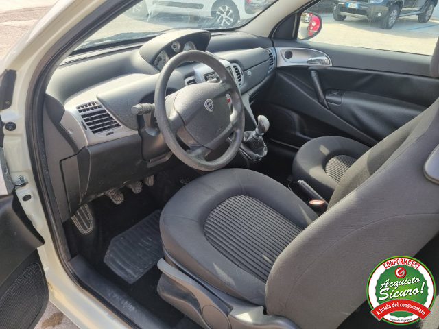 LANCIA Ypsilon usata, con Servosterzo