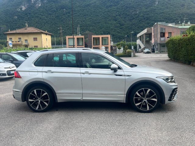 VOLKSWAGEN Tiguan usata, con Airbag laterali