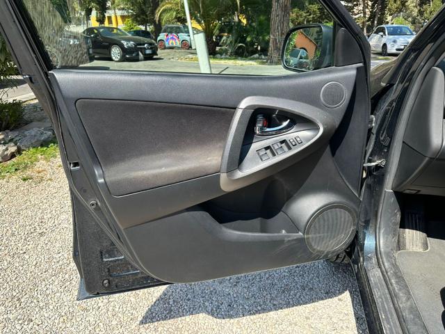 TOYOTA RAV 4 MY23 usata, con Immobilizzatore elettronico