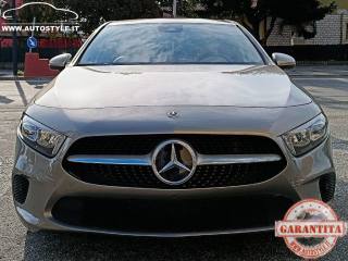 MERCEDES-BENZ A 180 usata, con Sensori di parcheggio posteriori