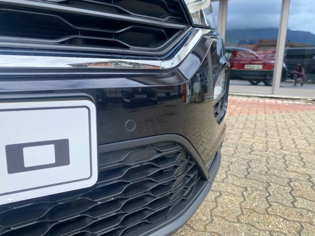 VOLKSWAGEN T-Roc usata, con Autoradio