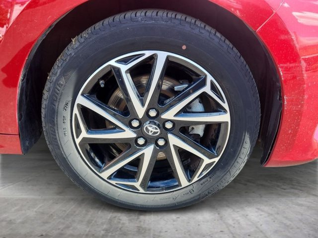 TOYOTA Yaris usata, con Bracciolo