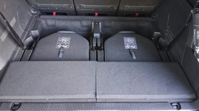 PEUGEOT 5008 usata, con Controllo vocale