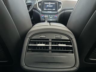 MASERATI Ghibli usata, con Leve al volante
