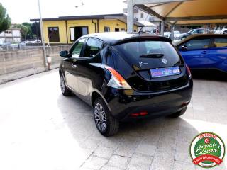 LANCIA Ypsilon usata, con Autoradio
