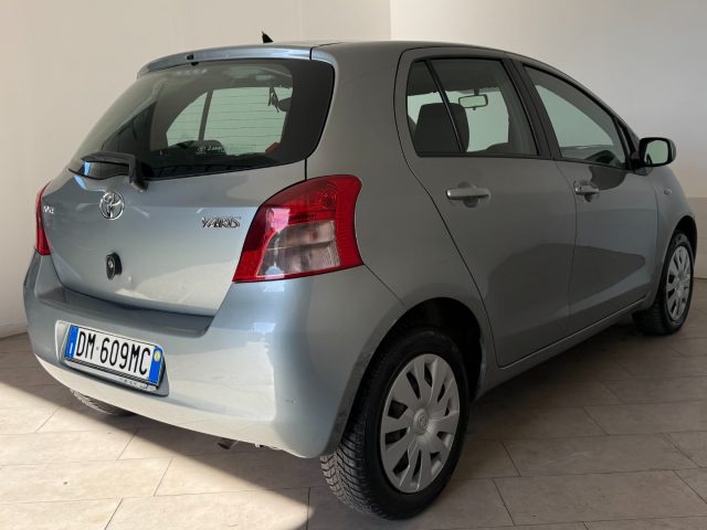 TOYOTA Yaris usata 3