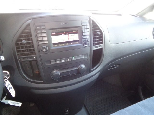 MERCEDES-BENZ Vito usata, con Bluetooth