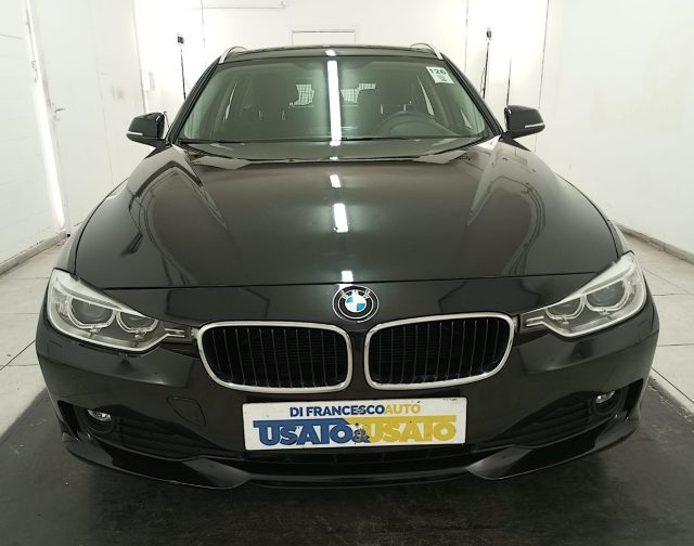 BMW 318 usata, con Bluetooth