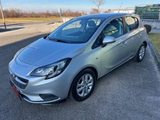 OPEL Corsa usata, con Luci diurne
