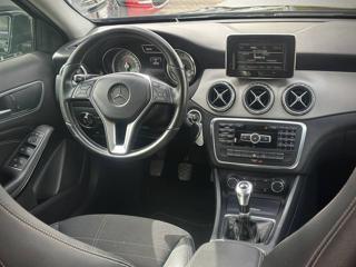 MERCEDES-BENZ GLA 180 usata, con MP3