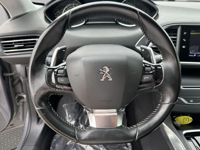 PEUGEOT 308 usata, con Cerchi in lega