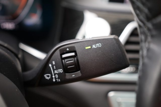 BMW 730 usata, con Autoradio digitale