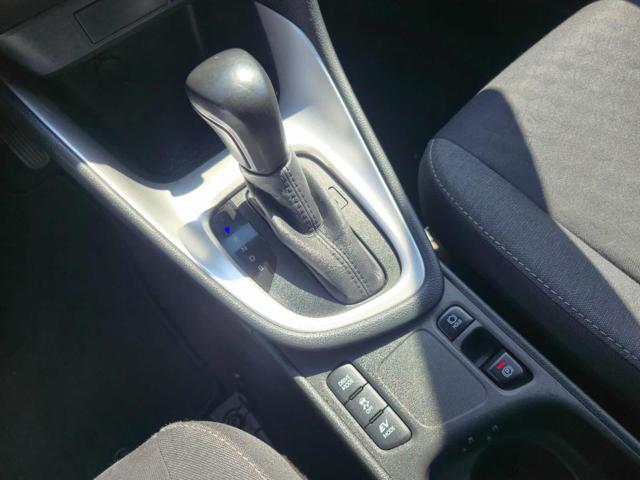 TOYOTA Yaris usata, con Bluetooth