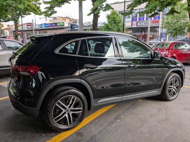 MERCEDES-BENZ GLA 180 usata, con Climatizzatore