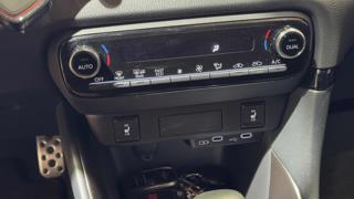 TOYOTA Yaris usata, con Controllo trazione