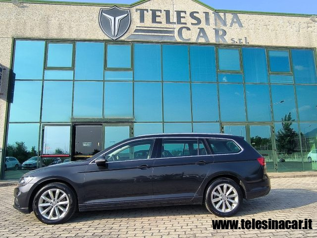 VOLKSWAGEN Passat Variant usata, con Autoradio