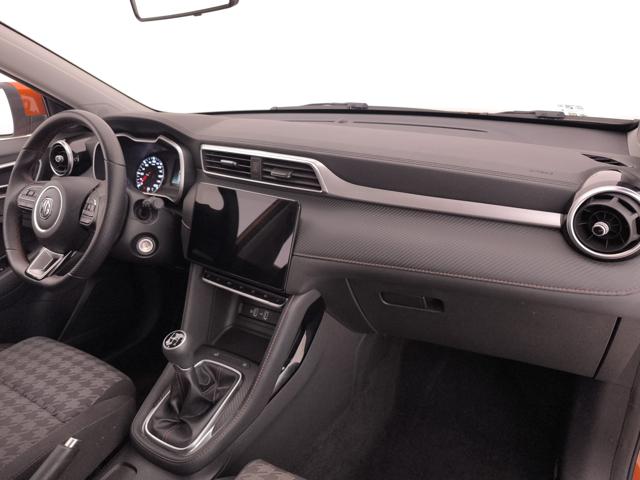 MG ZS usata, con Luci diurne