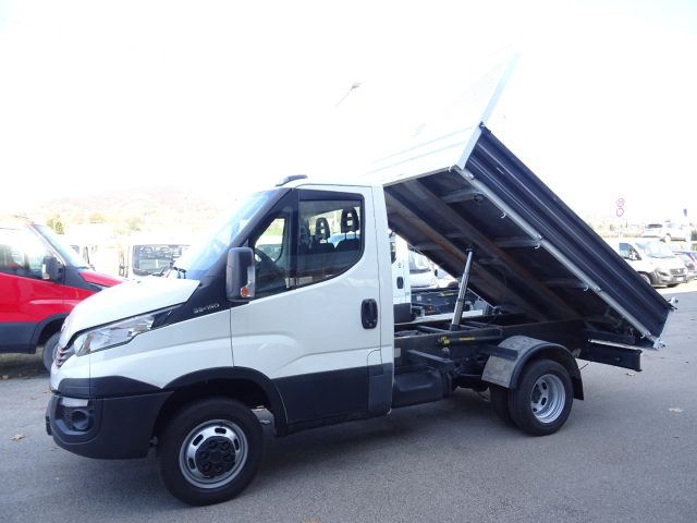 IVECO Daily usata, con Autoradio