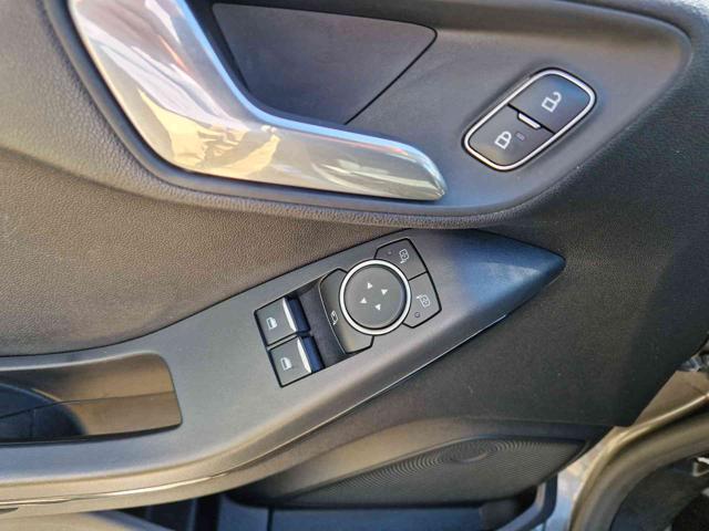 FORD Fiesta usata, con Sedile posteriore sdoppiato