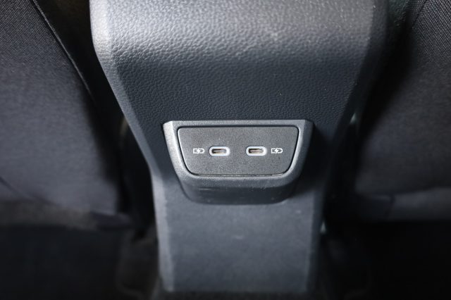 VOLKSWAGEN Taigo usata 81