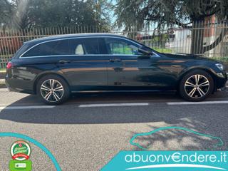 MERCEDES-BENZ E 220 usata, con Cerchi in lega