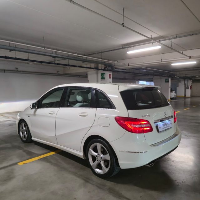 MERCEDES-BENZ B 200 usata, con Cerchi in lega