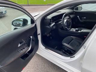 MERCEDES-BENZ A 180 usata, con Fari Xenon