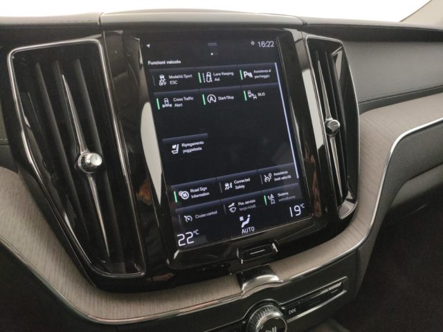 VOLVO XC60 usata, con Sistema di navigazione