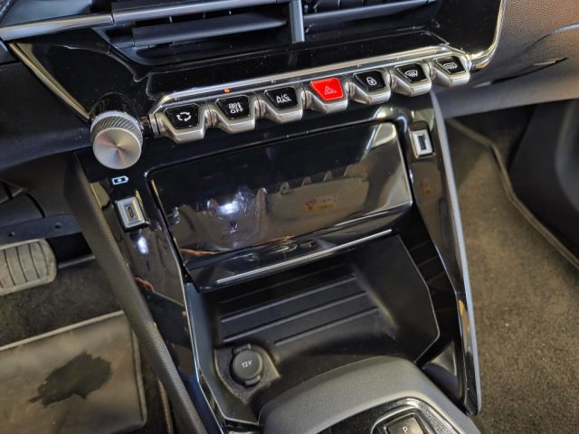 PEUGEOT 2008 usata, con Controllo trazione