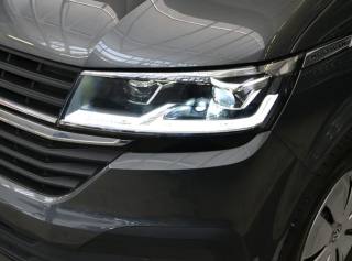 VOLKSWAGEN Multivan usata, con Fari LED