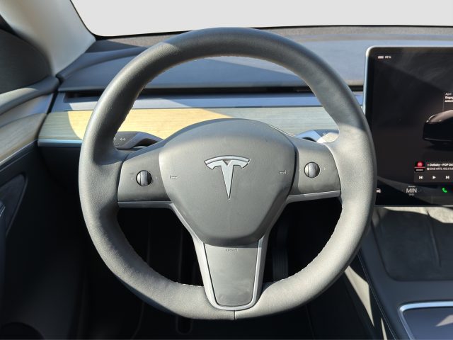 TESLA Model Y usata 12