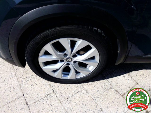 RENAULT Captur usata, con Autoradio digitale