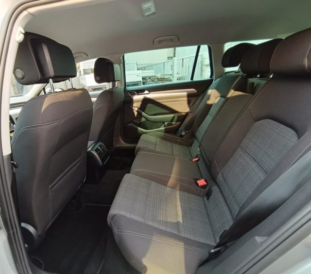VOLKSWAGEN Passat Variant usata, con Boardcomputer