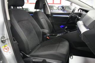 VOLKSWAGEN Golf Variant usata, con Volante in pelle