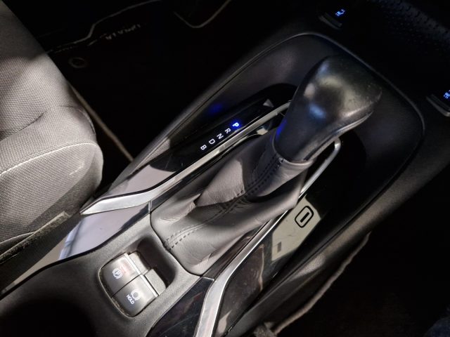 TOYOTA Corolla usata, con Servosterzo
