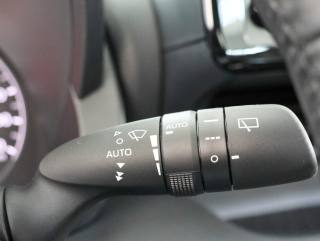 TOYOTA Yaris usata, con Sensore di luce