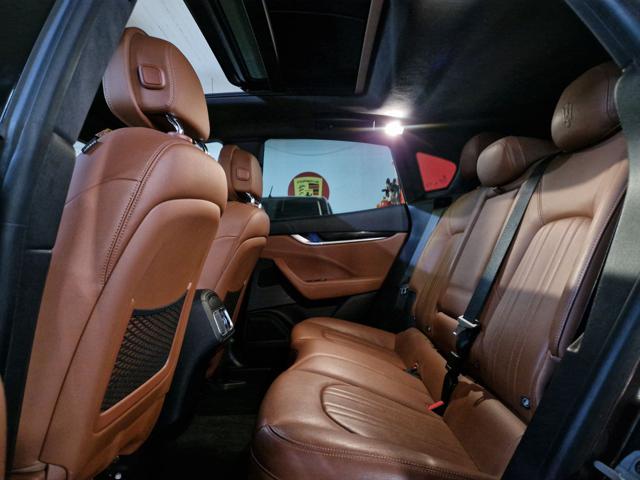 MASERATI Levante usata, con Controllo automatico clima