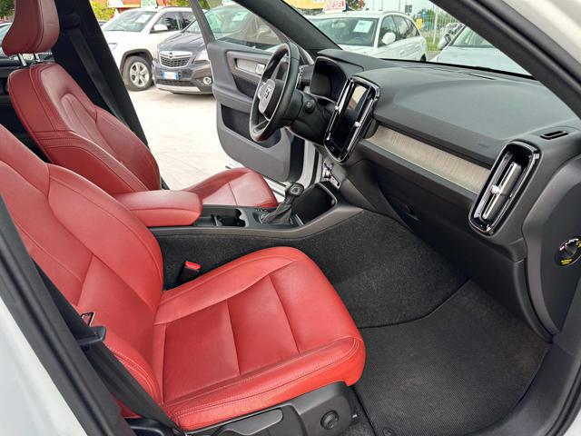 VOLVO XC40 usata, con Sedile posteriore sdoppiato