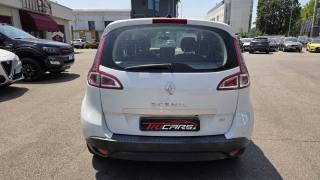 RENAULT Scenic usata, con Autoradio