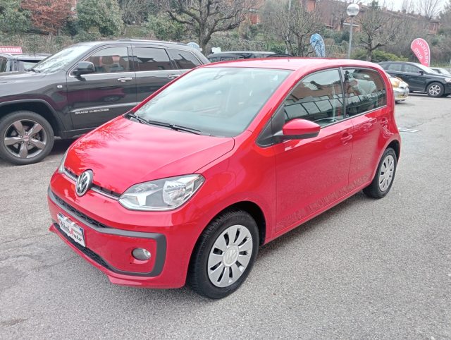 VOLKSWAGEN up! usata, con Autoradio