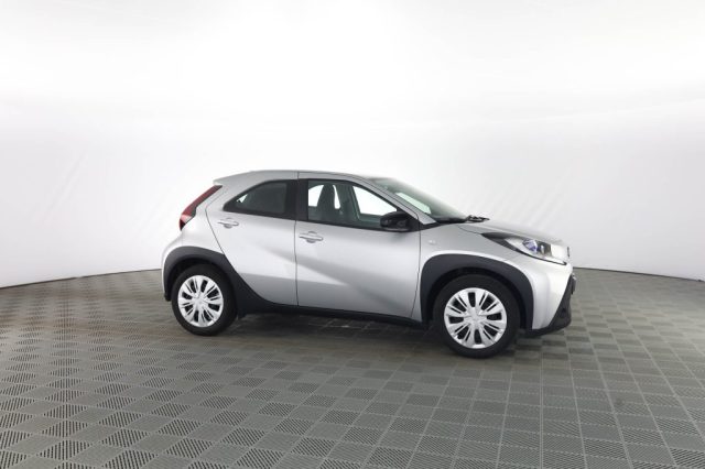 TOYOTA Aygo X usata 1