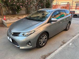 TOYOTA Auris Touring Sports 1.8 Hybrid Lounge 