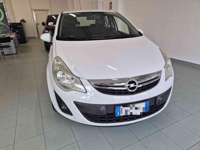 OPEL Corsa usata, con Airbag laterali