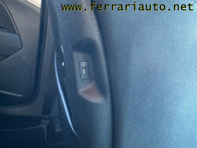 KIA Sportage usata, con Sedile posteriore sdoppiato