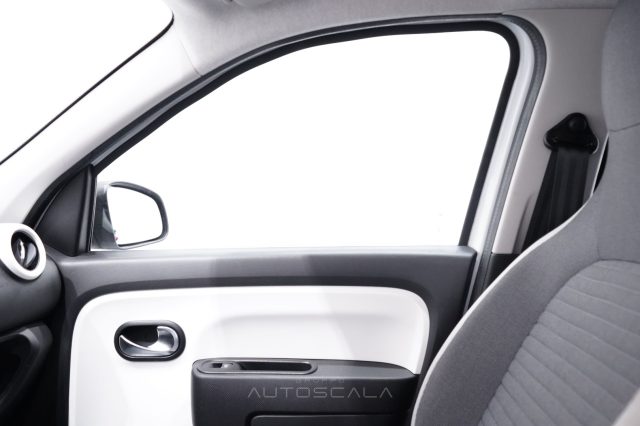 RENAULT Twingo usata 18