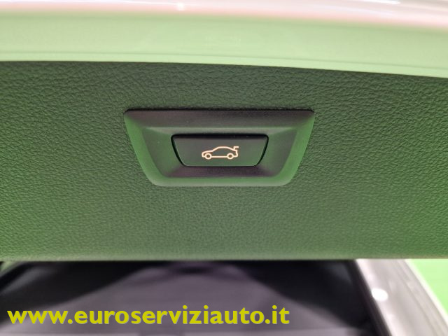 BMW 318 usata, con Specchietto retrovisore con funzione antiabbagliamento