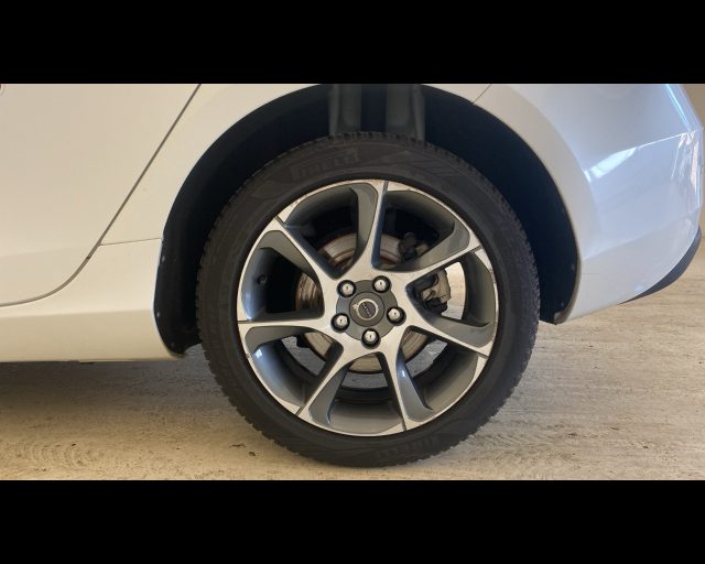 VOLVO V40 usata, con Cerchi in lega