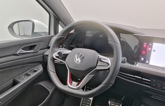 VOLKSWAGEN Golf usata, con Climatizzatore