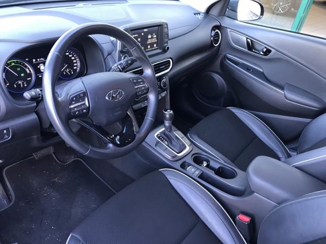 HYUNDAI Kona usata, con ESP